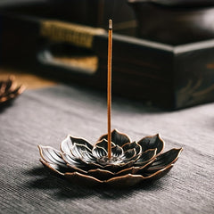 1pc Brass Lotus Perforated Incense Burner Aroma Diffuser With Detachable Ashtray, Incense Burner, Incense Stick Holder, Brass Lotus Incense Stick Holder And Detachable Ashtray, European Classic Romance, Dinner, Candle Home De