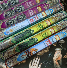 120 High-Quality Incense Sticks per Box, Dragon's Blood Attracting Wealth Home Aromatherapy, Used for Meditation, Yoga, Negative Energy Cleansing, Home and Office Decoration
